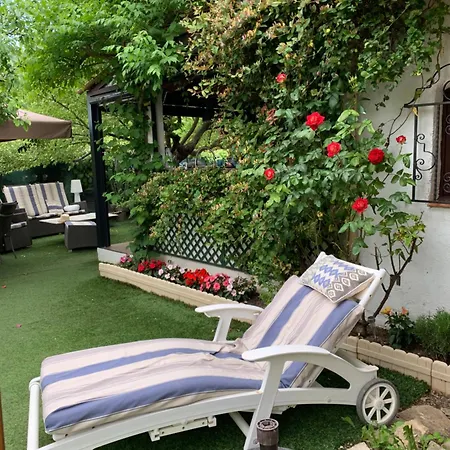 Guest house Lou Pantai